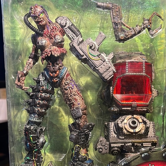 QUAKE II “IRON MAIDEN & STROGG TECHNICIAN 1998 id Resaurus ACTION FIGURE ⭐️VTG⭐️ - Picture 1 of 16